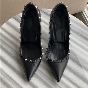 Valentino Garavani Rockstud Pumps